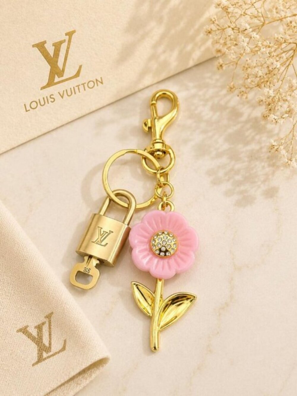 Authentic LV Louis Vuitton Gold Lock & Key 🔑 Unbranded Flower Keychain Charm